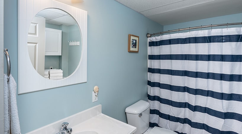 CARRIAGE HOUSE — photo 24